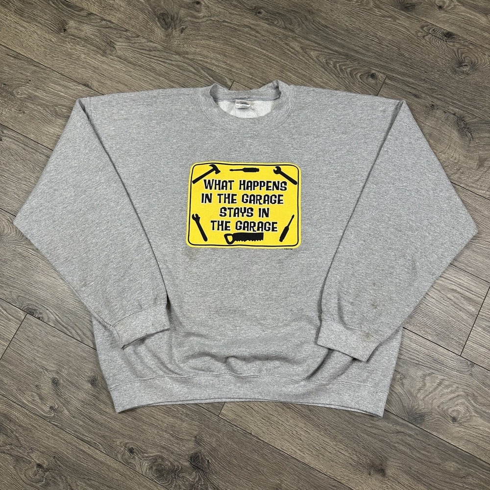 Vintage Mechanic Sweatshirt Adult XL Gray What Happens In The Garage Stays